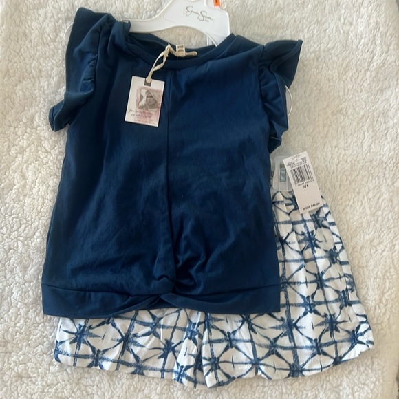 Jessica Simpson T-shirt and Shorts Set! NWT!!! - Picture 1 of 5